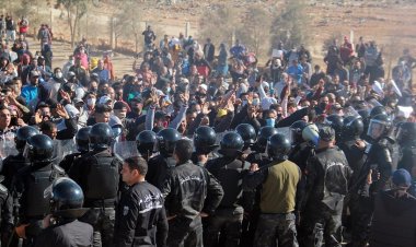 Tunus'un Safaks kentindeki 'çöp protestosuna' güvenlik güçleri müdahale etti