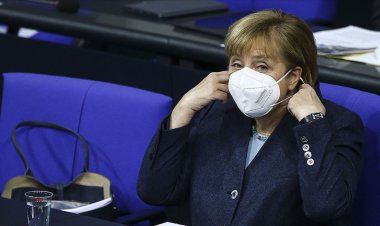 Merkel: Kovid-19 vakaları arttı, önümüzde çok zor haftalar var