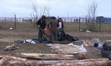 Göçmenler Belarus-Polonya sınırındaki kampı boşalttı