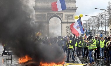 Fransa'da sarı yelekliler gösterilerin 3. yılında meydanlara inmeye hazırlanıyor