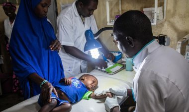 Nijerya'da yılda 162 bin çocuk zatürreden hayatını kaybediyor