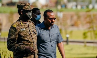 Etiyopya Başbakanı Ahmed yetkilerini yardımcısına devrederek cepheye gitti