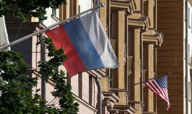 Rusya, istenmeyen kişi ilan edilen Amerikalı diplomatların listesini ABD elçiliğine verdi