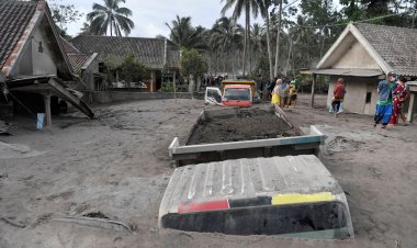 Endonezya'da Semeru Yanardağı'ndaki patlamada ölü sayısı 34'e çıktı