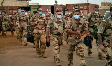 Fransa, Mali’deki son askeri üssünü kapattı