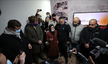 AB'den Şeyh Cerrah'ta evlerini boşaltmaları istenen Filistinli aileye destek ziyareti