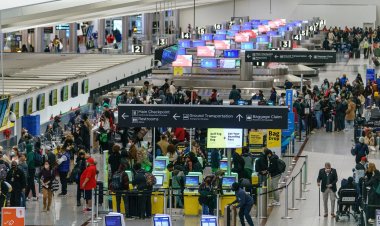 Omicron ABD'de 2 günde 12 bin 500'ün üzerinde uçak seferini olumsuz etkiledi