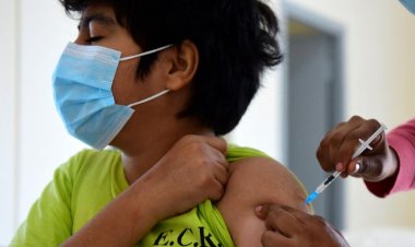 Bangladeş'te 12 yaş üstü öğrenciler için Kovid-19 aşısı zorunlu hale getirildi