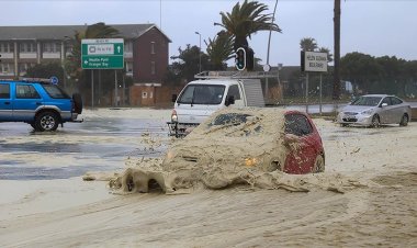 Güney Afrika'nın doğusundaki şiddetli fırtınalar son 4 haftada 24 can aldı