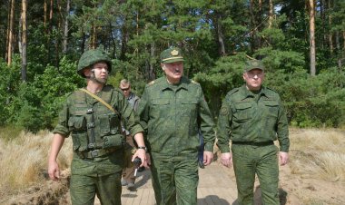 Lukaşenko, Rusya'ya doğrudan saldırı olursa savaşa katılacaklarını açıkladı