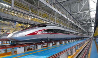 Çin 2025'e kadar hızlı tren ağını  50 bin kilometreye çıkarmayı hedefliyor