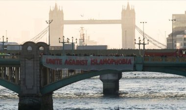 Rapor: İngiltere'de İslamofobi eğitimli ve zengin kişiler arasında da yaygın
