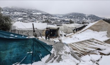 Sığınma kamplarında yaklaşık 1000 çadır kar yağışı nedeniyle çöktü