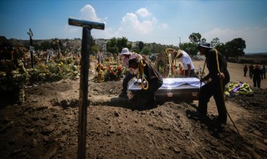 Meksika'da salgın nedeniyle ölenlerin sayısı 305 bini aştı