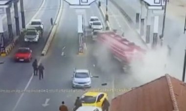 Irak’ta faciadan dönüldü: Tır 4 aracı ezdi!