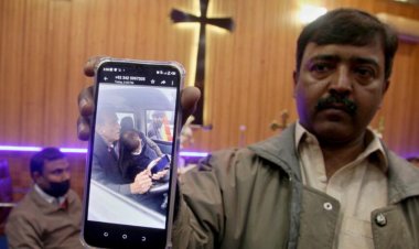 Pakistan'da rahiplerin bulunduğu araca silahlı saldırı: 1 ölü, 1 yaralı