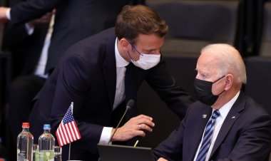 Biden ve Macron Rusya-Ukrayna krizini görüştü
