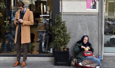 AB vatandaşları Birlik için en büyük zorluğun 'sosyal eşitsizlik' olduğunu düşünüyor