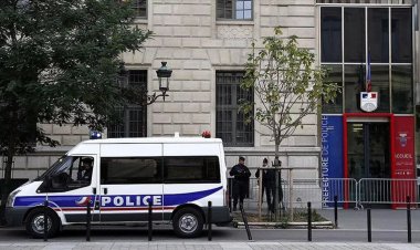 Fransa polisi 'başörtü yasağı'nın protesto edilmesine izin vermedi