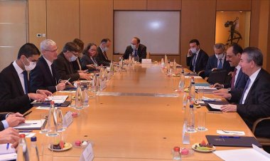 Türkiye heyeti, siyonist rejimin yetkilileriyle görüştü