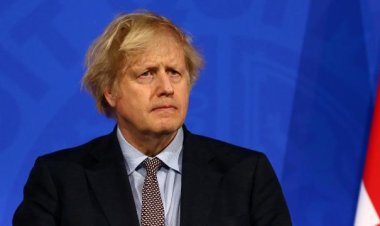 Johson: Rusya Ukrayna sınırındaki birliklerini geri çekmeli