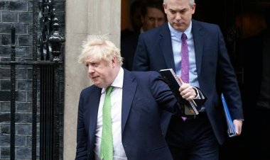Johnson, NATO liderlerini 'acil' toplantıya çağırdı