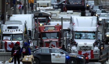 Kanada'da 'Özgürlük Konvoyu' protestolarına destek verenlerin banka hesapları donduruluyor
