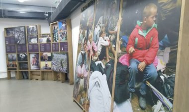 Srebrenitsa'da 'Ölüm tarlalarının ardındaki hayat' sergisi açıldı