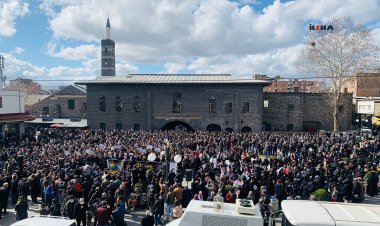 Kudüs için halk meydanlara indi: "Kudüs ümmeti birleştirecek en güçlü bağdır"
