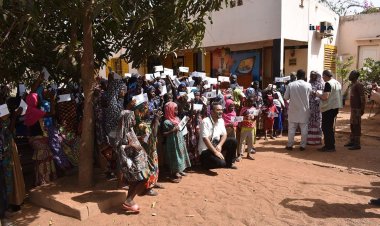 IHO EBRAR Mali'de yüzlerce yetime nakdi yardım ulaştırdı