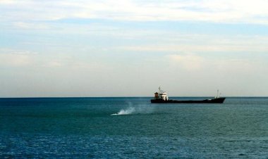 Fransa bir Rus gemisine el koydu