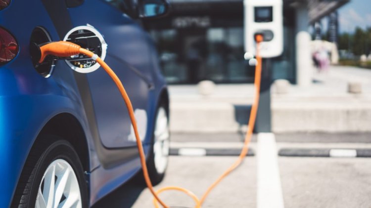 Avrupa'da elektrikli ve hibrit otomobillerin pazar payı artıyor