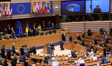 Zelenskiy Avrupa Parlamentosuna seslendi: Bizimle olduğunuzu kanıtlayın