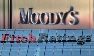 Moody's ve Fitch Rusya'nın kredi notunu düşürdü