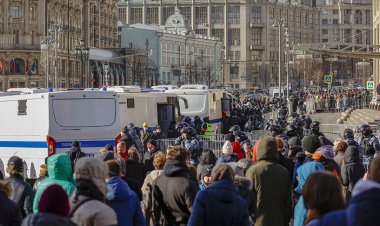 Rusya'da savaş karşıtı gösteriler düzenlendi