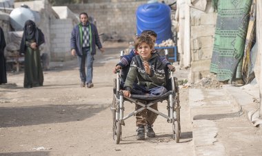 Bomba ve silah seslerinin minik tanıkları: Suriyeli çocuklar