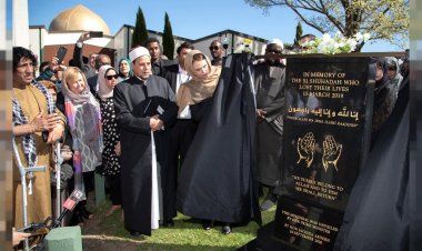 Yeni Zelanda Başbakanı Ardern: Nur ve Linwood Camii şehidlerini her zaman hatırlayacak ve minnetle anacağız