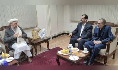 Yetimler Vakfı heyeti Afganistan Başbakan Yardımcısı Hanefi'yi ziyaret etti