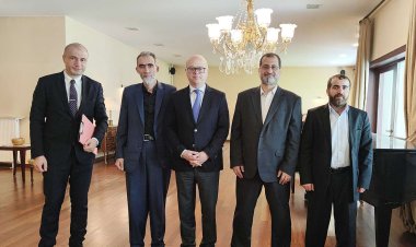 Yetimler Vakfı heyeti Afganistan Türkiye Büyükelçisi Erginay'ı ziyaret etti