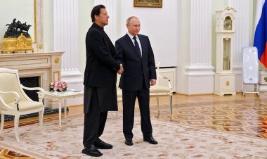 İmran Han, AB ve İngiltere'ye resti çekti: Rusya'ya yaptırımlara dahil olmayacağız