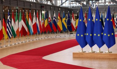 AB operasyonel savunma rehberi niteliğindeki 'Stratejik Pusula'sını kabul etti