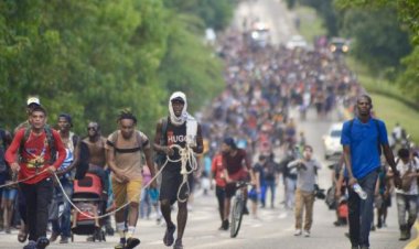 Meksika sınırından ABD'ye gitmek isteyen yeni göçmen konvoyu yola çıktı