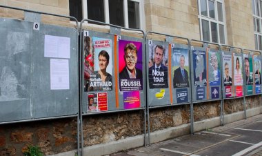 Fransa'da halk cumhurbaşkanını seçmek için bugün sandık başına gidiyor