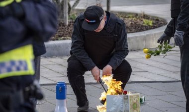 İsveç'te polis koruması altında Kur'an-ı Kerim yakma provokasyonu