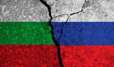 Rusya Bulgar diplomatları 'istenmeyen kişi' ilan etti