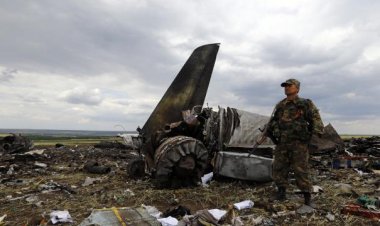 Ukrayna'ya ait nakliye uçağı düştü