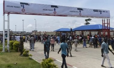 Nijerya, 3 yıl aradan sonra kara sınırlarını yeniden açtı