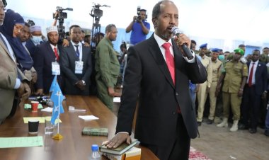Somali'nin yeni seçilen Cumhurbaşkanı Hasan Şeyh Mahmud göreve başladı
