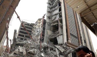 İran'da çöken binada hayatını kaybedenlerin sayısı 18'e yükseldi