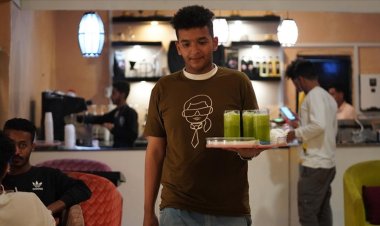 Savaş kurbanı Yemenliler küçük girişimlerle işsizliğin üstesinden gelmeye çalışıyor